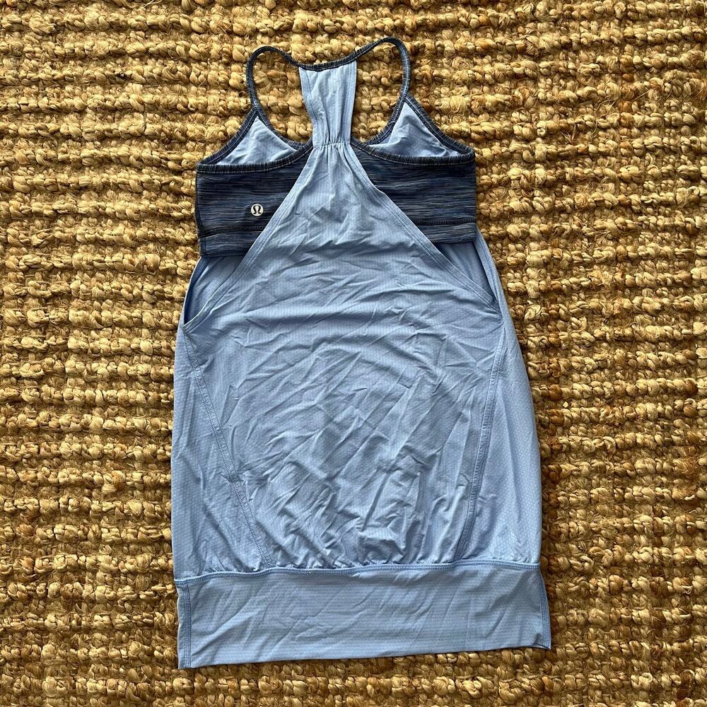 Lululemon No Limits Tank Lullaby Blue Size 4 Built-In Bra EUC